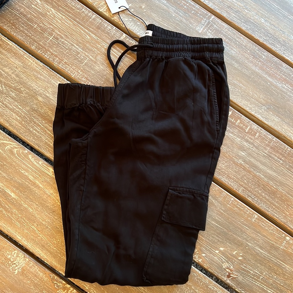 Elizabeth & James Cargo Pants
